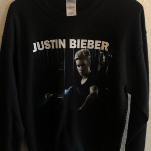 Justin Bieber HOT TOPIC sweatshirt